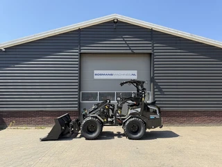 Giant G2700 X-TRA HD+ BLACK edition minishovel NIEUW tandempomp - hefvering - pro inching 2026 afbeelding 1 miniatuur