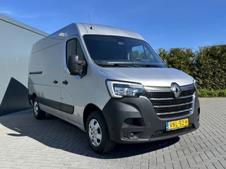 Renault Master 2021 - T35 2.3 dCi 135 PK / L2H2 / 1e EIG. / TREKHAAK / 2x SCHUIFDEUR / CAMERA / AIRCO / CRUISE / BLIND SPOT obrazek 5