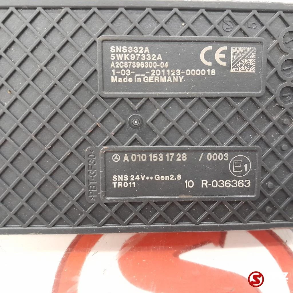 Mercedes-Benz - Nox sensor na catalysator Mercedes afbeelding 4