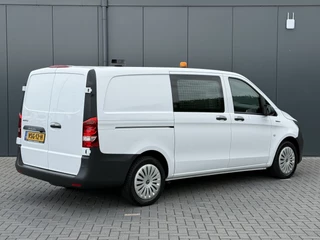 Mercedes-Benz eVito 2023 - 66 kWh / FULL ELECTRIC / SOH 93% / L2H1 / AUTOMAAT / BOTT INRICHTING / 1e EIG. / CAMERA / 3-ZITS / CRUISE image 3