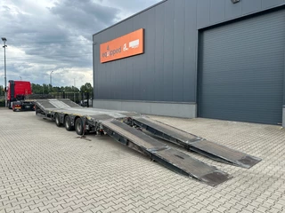 Broshuis N/A 2019 - 3ABSD Lowloader 3-axle / GVW: 59.000kg / Neck: 23.000kg / hydraulic steering + ramps + loading table / 4.60m extendable / winch / liftaxle obrazek 6