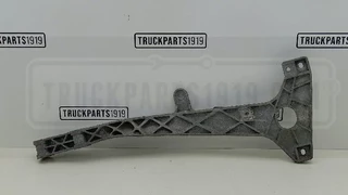 Mercedes-Benz N/A - Body & Chassis Parts Bumpersteun Li. MB MP4 bild 1