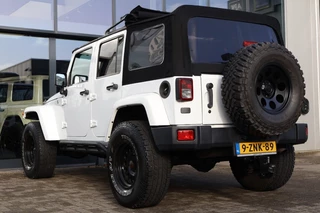 Jeep Wrangler 2010 - 3.8i V6 Aut. Sahara 4 drs JK 4x4 / LED / SOFTTOP zdjecie 23