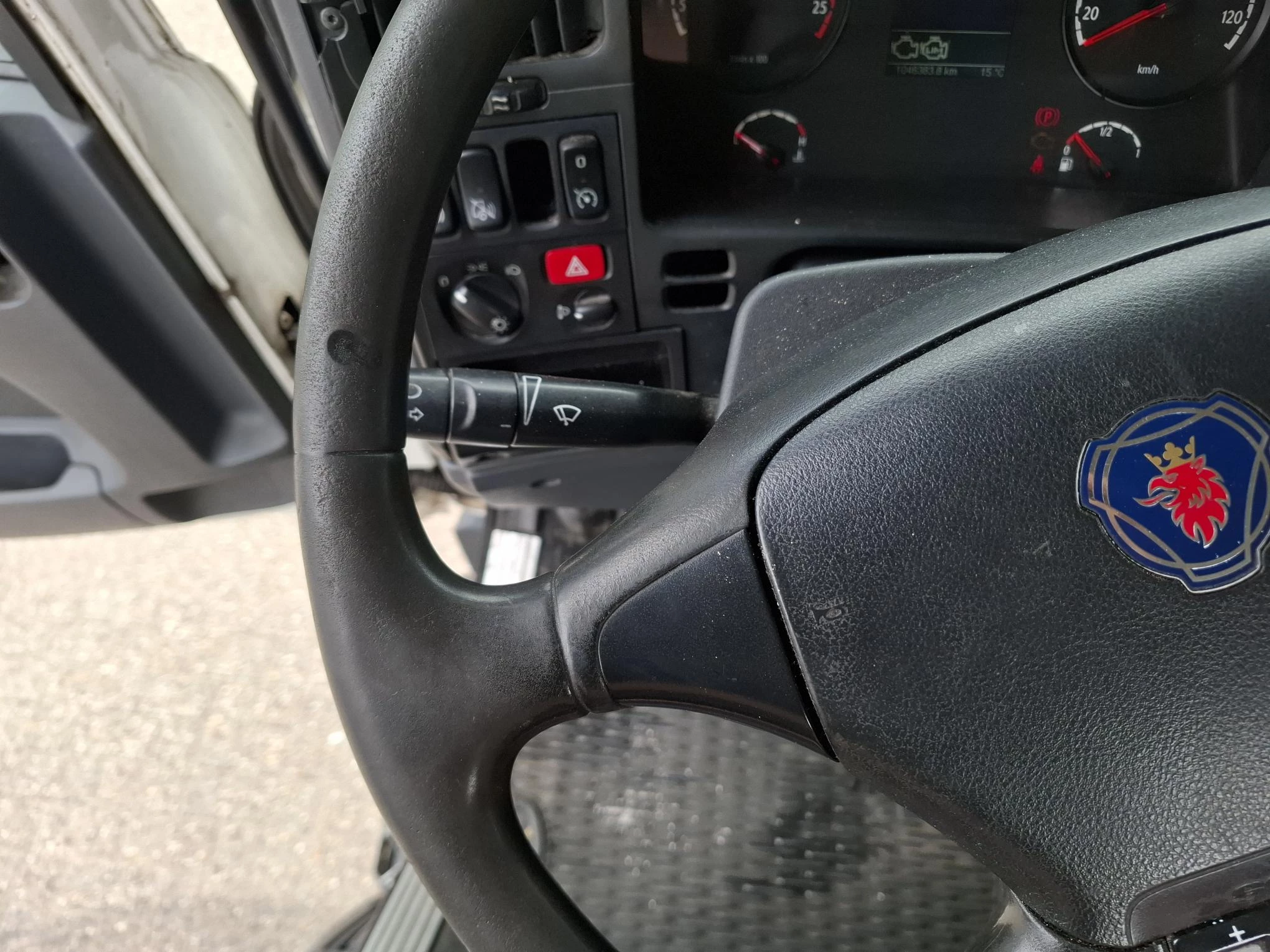 Scania P 2012 - P420 / TUV:03-07-2026 / GOOD TYRES / AIRCO / AUTOMATIC / EURO-5 / 2012 obrázek 13