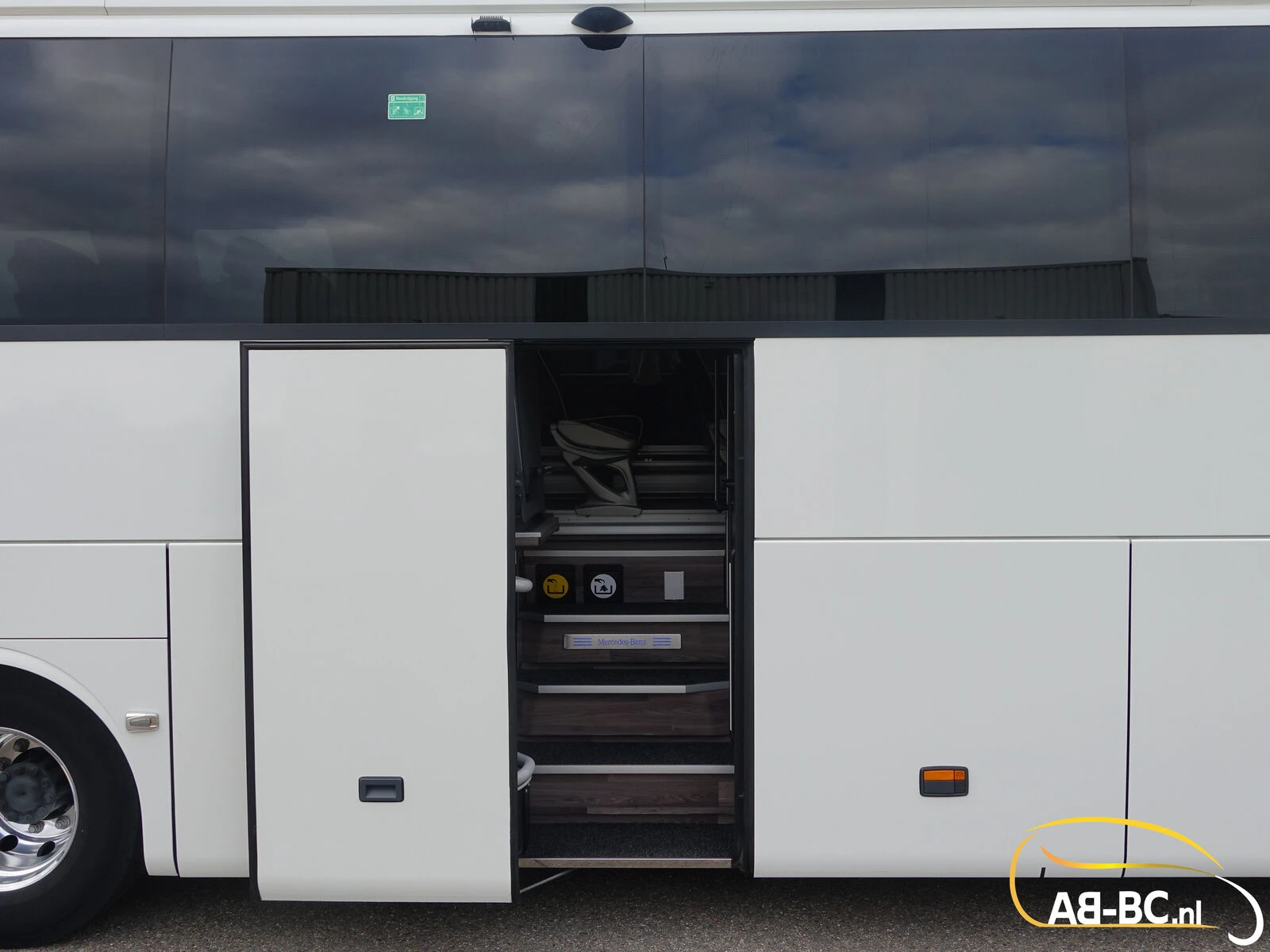 Mercedes-Benz Tourismo RHD 2023 afbeelding 48