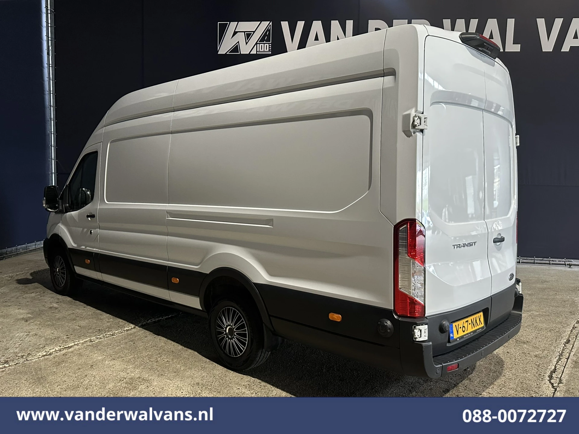 Ford Transit 2023 - 2.0 TDCI 130pk L4H3 Jumbo Euro6 Airco | Camera | Cruisecontrol | Stoelverwarming | Verwarmde voorruit image 9