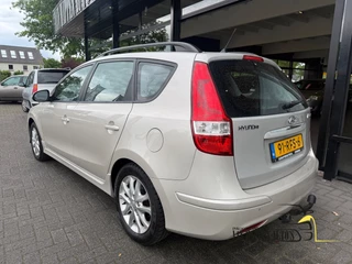 Hyundai i30 2011 - CW 1.4i i-Motion / apk 7-2027 obrazek 11