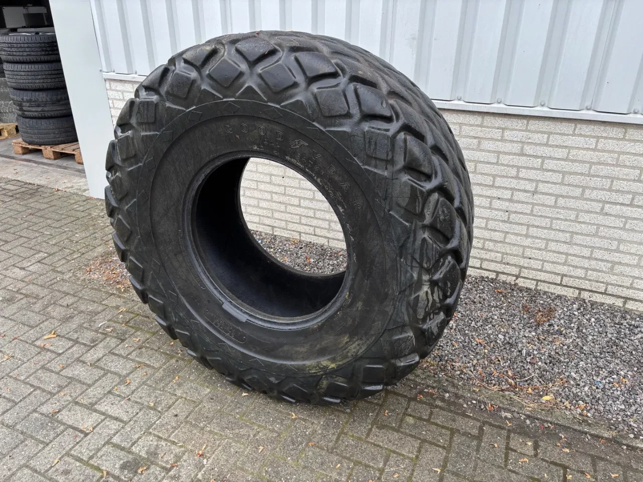 Goodyear - 23.1-26 used compactor tire Bild 7