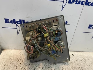 Volvo N/A - INSTRUMENT CLUSTER F10/F12/F16 zdjecie 2
