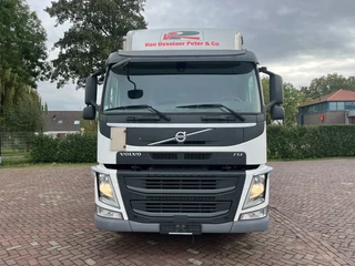 Volvo FM 330 2020 image 2 thumbnail