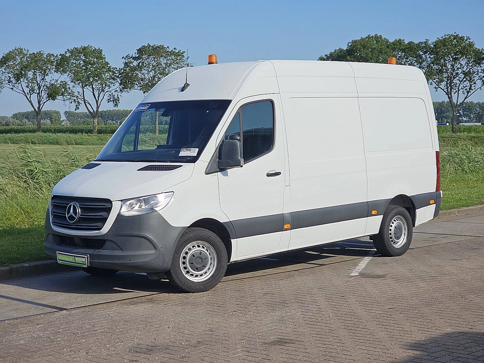 Mercedes-Benz Sprinter 2021 - 317 Bild 2