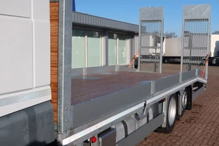 DAF XF 450 2021 - 6x2 Oprijwagen vloerhoogte 100 cm + 2x  bed + lift as afbeelding 3