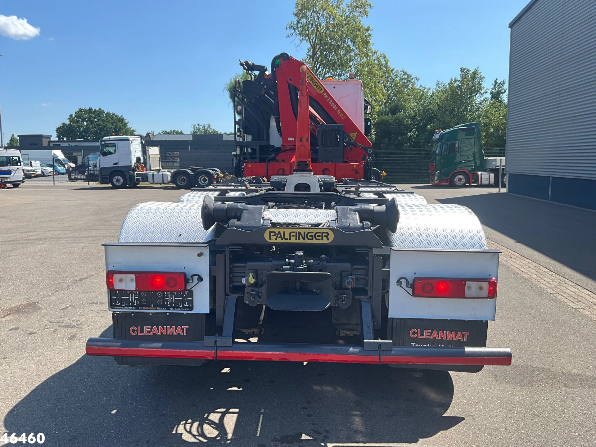 Renault 19 2016 - C 460 Euro 6 8x4 Palfinger Tonmeter laadkraan image 6