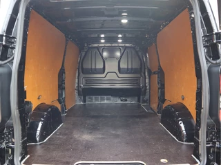 Ford Transit Custom 2024 - 2.0 TDCI 136pk Euro 6 L2 Lang LIMITED - Apple Carplay - Camera - Cruise obrazek 17