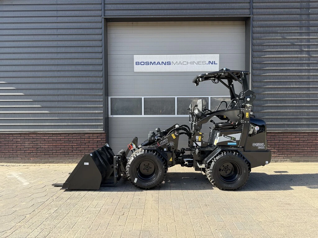 Giant G1500L X-tra minishovel BLACK edition ! Met zeer veel opties !! 2026 afbeelding 1