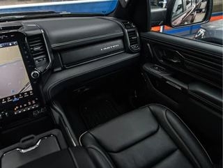 Dodge Ram 1500 2024 - Crew Cab Limited Night Edition imagem 12