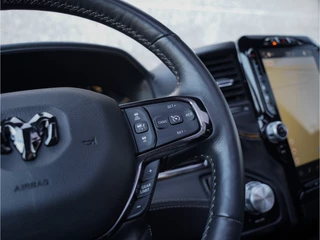 Dodge Ram 1500 2024 - 5.7 V8 4x4 Crew Cab Limited изображение 34