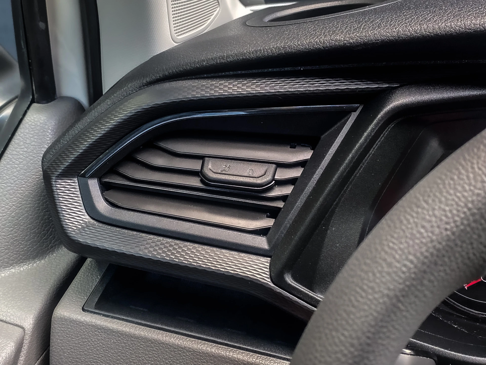 Volkswagen Transporter 2020 - 2.0 TDI 110PK Bestelwagen L1H1 afbeelding 44