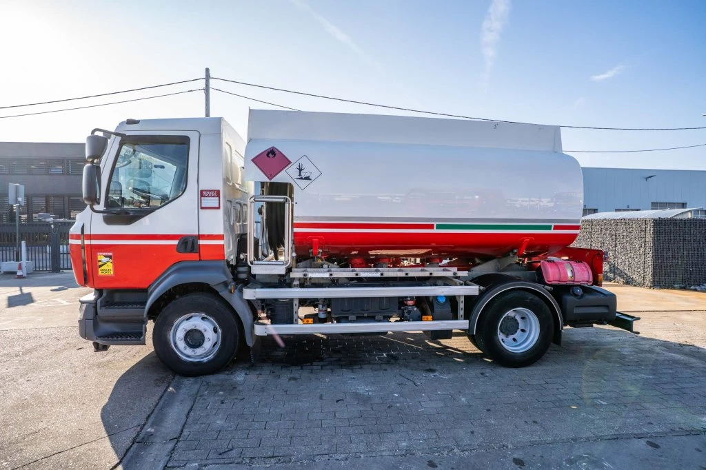 Renault 2015 - MIDLUM 220 ALU CM 9.000L+4COMP immagine 2