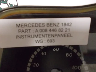 Mercedes-Benz - A 008 446 82 21 // 1842 MP 4 afbeelding 2 miniatuur