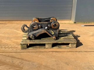 Caterpillar Quick coupler CW 40 H4N - N/A obrazek 5
