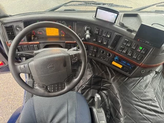 Volvo FM 480 2009 - 8X2 FASSI 1300AXP28 EURO 5 + REMOTE CONTROL bild 16