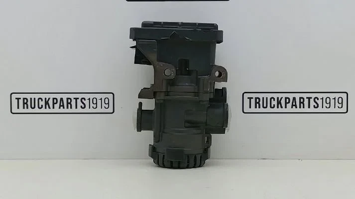 Knorr-Bremse - Brake System Vooras EBS modulator MB MP4 Bild 1