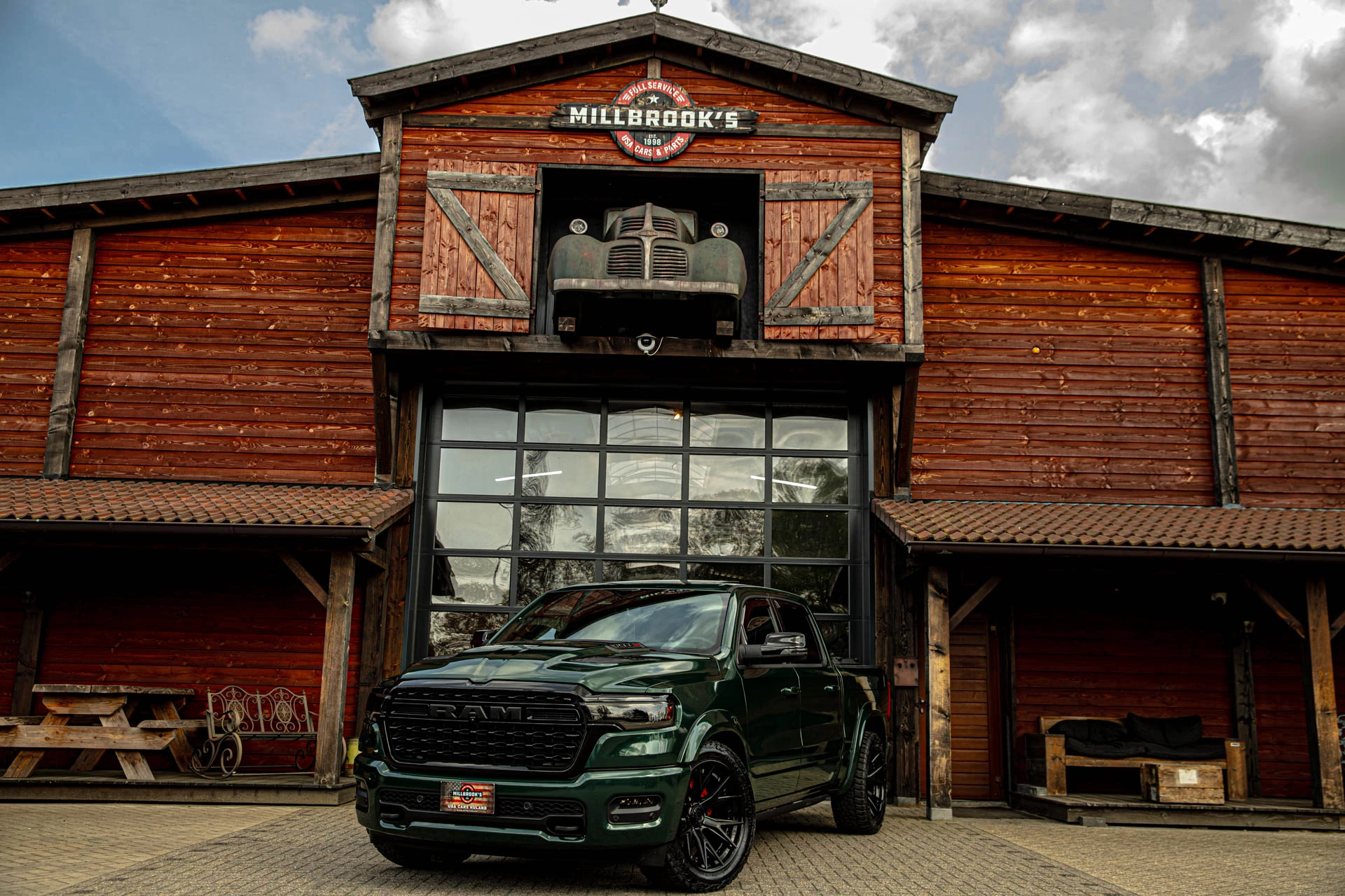 Dodge Ram 1500 2024 - Limited H/O Hurricane 540 PK Serrano Green Metallic image 3