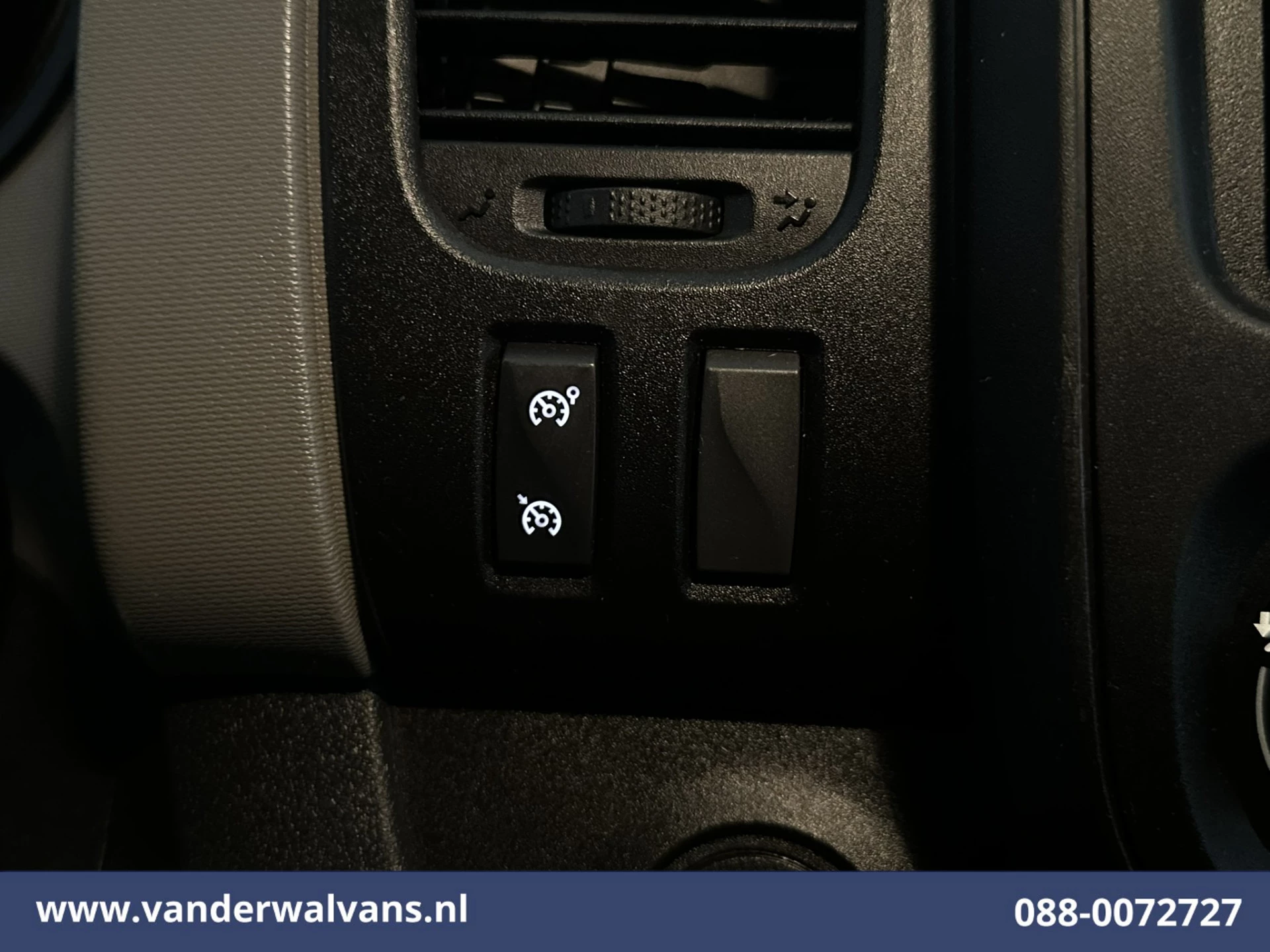 Renault Trafic 2018 - 1.6 dCi L1H1 Euro6 Airco | Trekhaak | Parkeersensoren | Cruisecontrol obrázek 2
