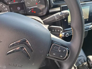 Citroën C3 2020 - C3 / NAVI / AIRCO / TEMPOMAAT / LINE ASSIST/ PARKSENSORS / DAB RADIO / 146790 KM / EX BPM / MANUAL / 2020 изображение 14