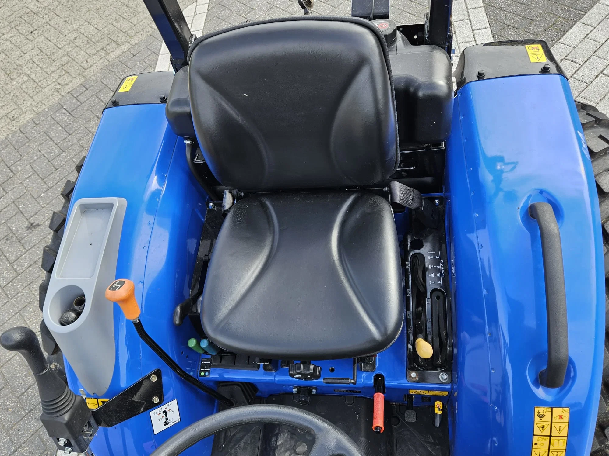 New Holland 2019 - Boomer 50 hydrostaat obrázek 22