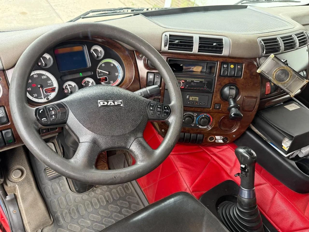 DAF CF 85.460 2011 afbeelding 31