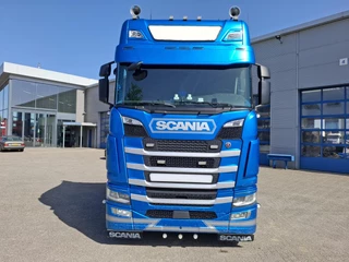 Scania S 2017 - NGS S500 / RETARDER / LIFT+LENKACHSE / PARKCOOL / DOUBLE TANK / NAVI / LWDS / LEATHER / FULL-AIR / AUTOMATIC / EURO-6 / 2017 obrazek 6