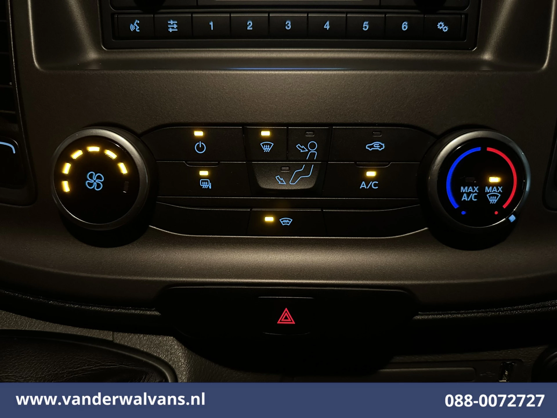 Ford Transit 2023 - 2.0 TDCI 131pk Bakwagen Laadklep Euro6 Airco | Cruisecontrol | Verwarmde voorruit image 5