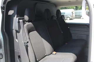 Ford Transit Custom 2024 - 320 2.0 TDCI L2H1 Trend DC 136pk - Carplay - Android - Camera - Trekhaak - LED koplampen - Stoelverwarming - Draadloos laden - Rijklaar imagem 34