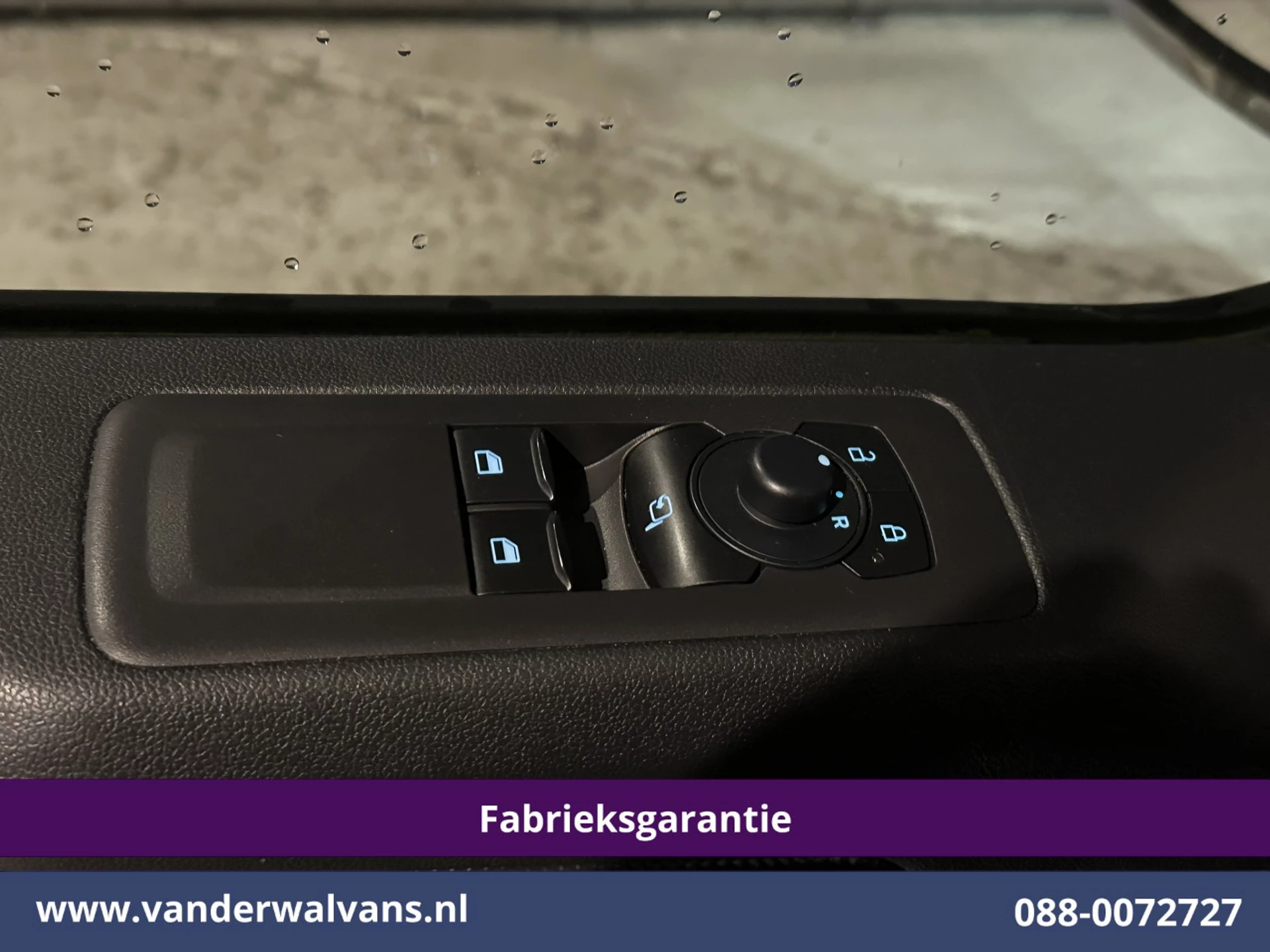 Ford Transit Custom 2024 - 2.0 TDCI L1H1 Fabrieksgarantie Euro6 Airco | Camera | LED | Apple Carplay | Cruisecontrol zdjęcie 19