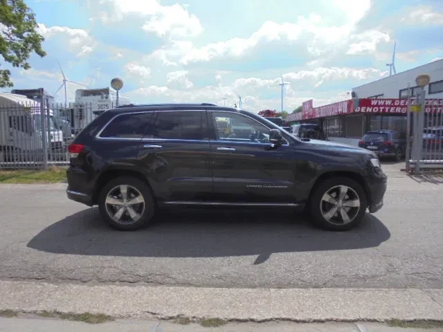 Jeep Grand Cherokee 2015 - 4X4 SUMMIT EDITION 3.0 LTR V6 Bild 4