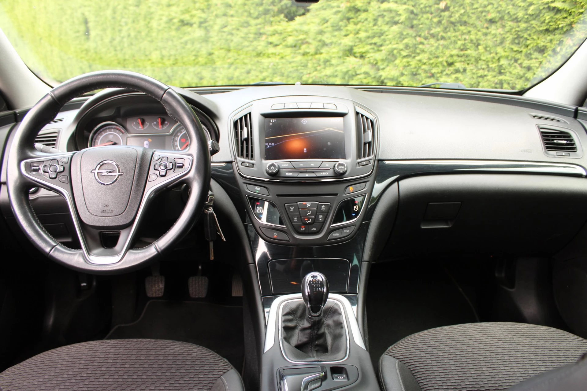 Opel Insignia 2014 - Sports Tourer 1.6 T Cosmo Trekhaak Camera 170PK afbeelding 29