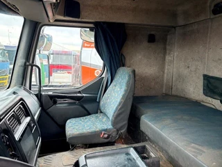 Renault Premium 385 1997 - .26G 6x2 PALFINGER / KIPPER (MECHANICAL PUMP / EURO 2 / 10 TIRES / ZF16 MANUAL GEARBOX / P.T.O. / ETC.) obrazek 16