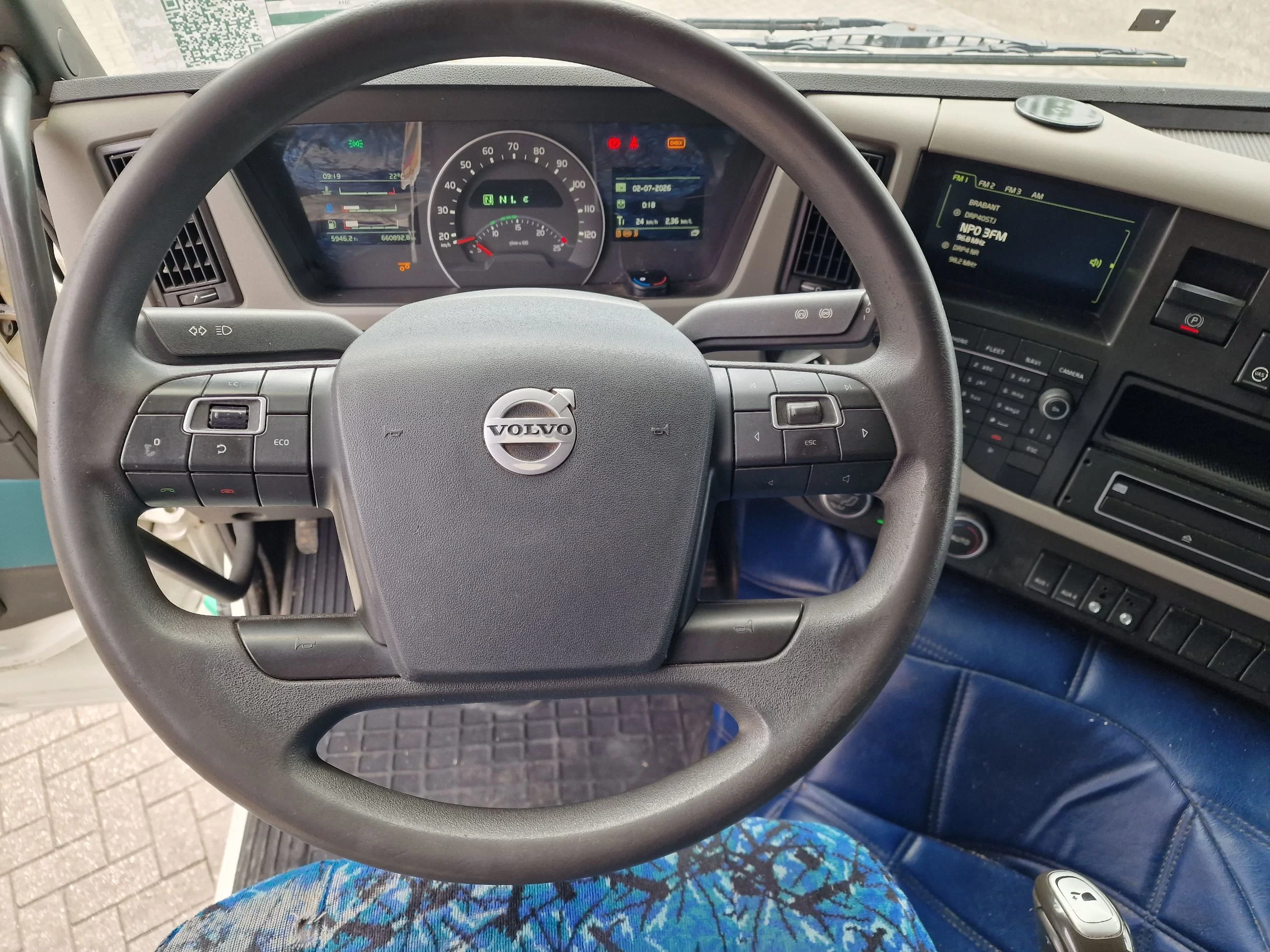 Volvo FM 2014 - 410 Globetrotter 6x2*4 - Livestock - Euro 6 - Steering axle zdjęcie 13