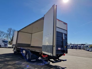 Scania P 2015 - P280 4x2 - Box with sidedoors - Loadlift - Full air - 5.70 WB - Euro 6 obrazek 5