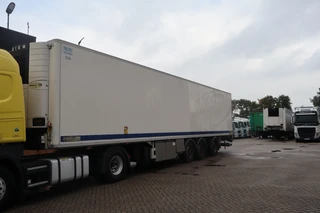 Chereau 2013 - * CARRIER VECTOR 1950 MT * LIFT AXLE * na sprzedaż