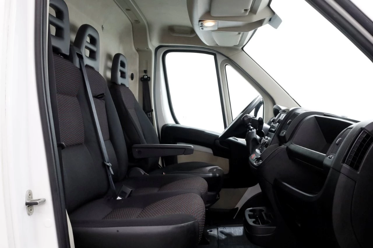 Peugeot Boxer 2019 - 335 2.0 BlueHDI 130pk L2H2 Premium Airco/Navi/Inrichting 10-2019 obrázek 3