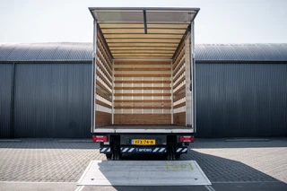 Iveco Daily 2020 - 35C18 | 3.0L | 180 PK | Bakwagen met laadklep | Zijdeur | Automaat | N1 | Cruise | Airco obrazek 8