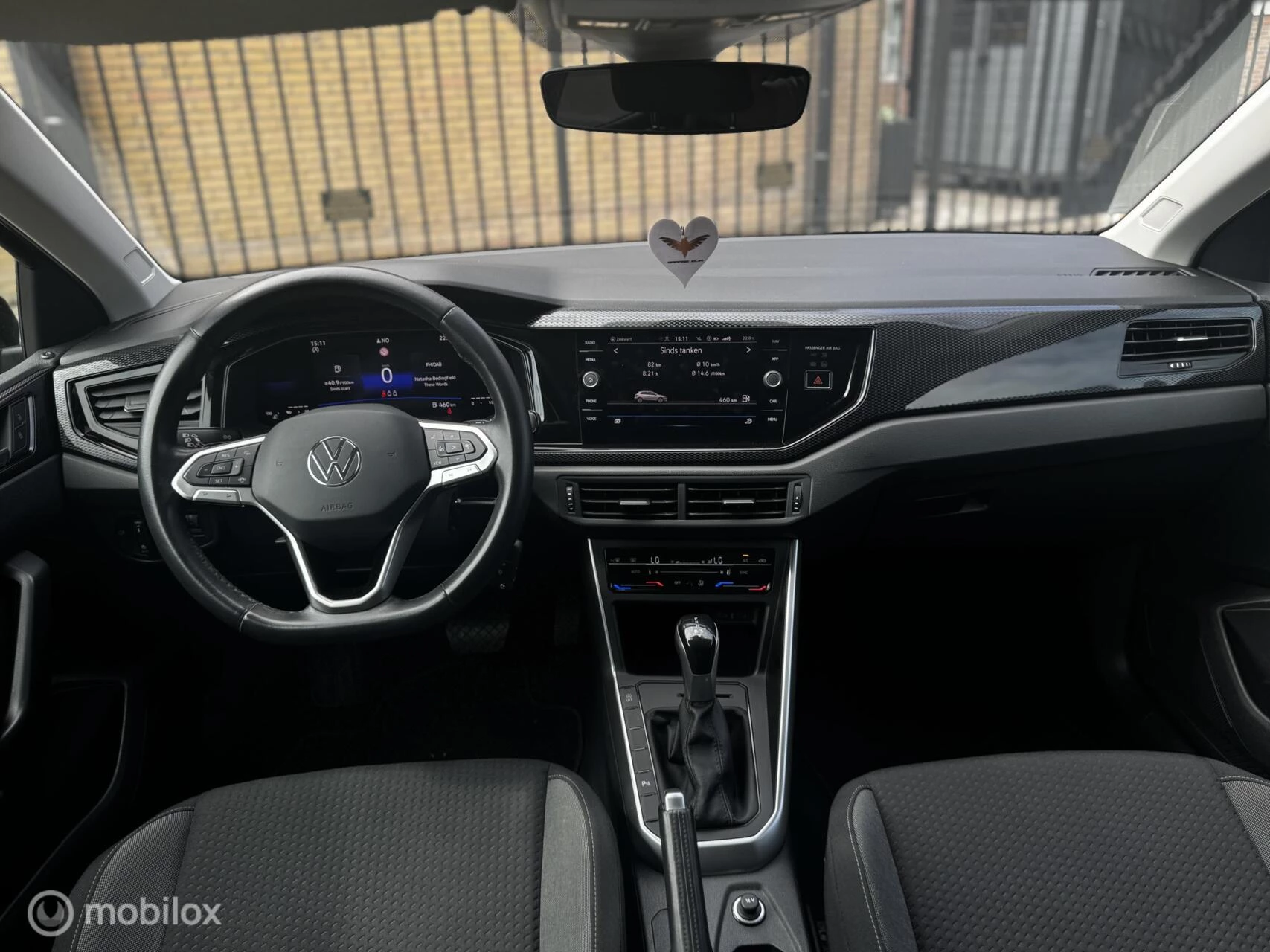 Volkswagen Polo 2022 - 1.0 TSI Life Business APPLE CAR PDC 62KM afbeelding 8
