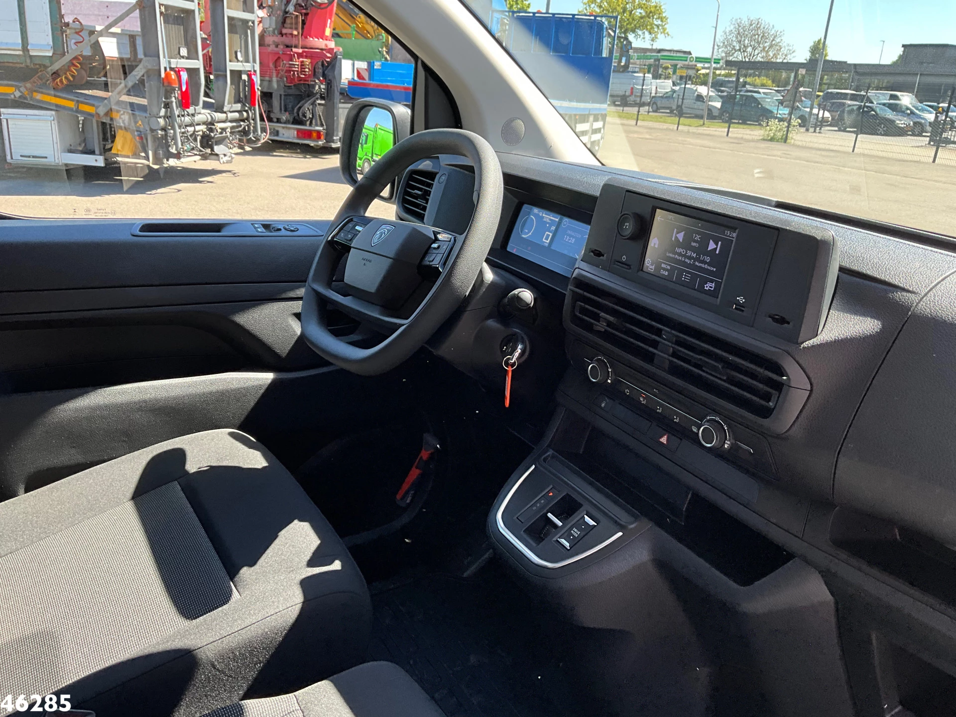 Peugeot e-Expert 2026 - 100% elektrisch kippende zijlader Bild 14