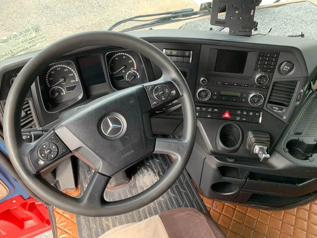 Mercedes-Benz Actros 2018 - 2548 6X2 *Palfinger crane*Cruise control*Airco* afbeelding 6