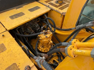 Hyundai R360LC-7 2005 - N/A imagem 25