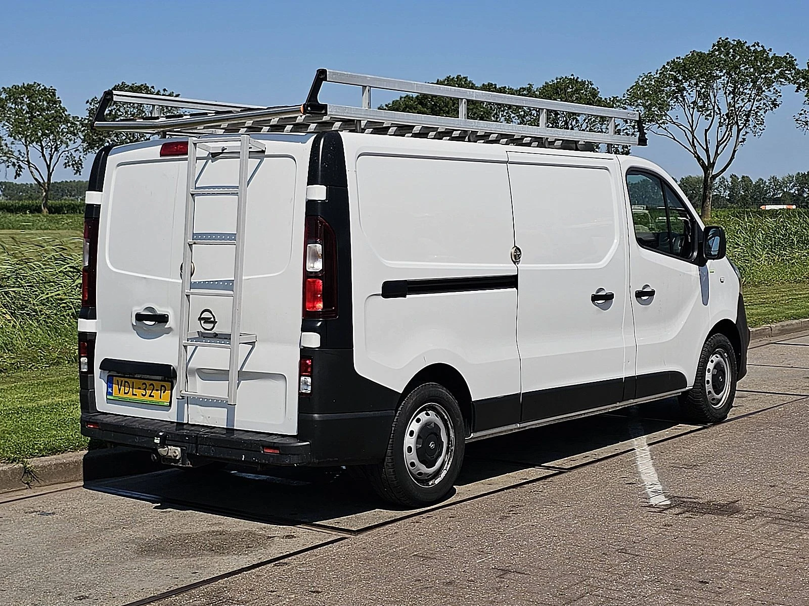 Opel Vivaro 2019 - 1.6 Bild 3