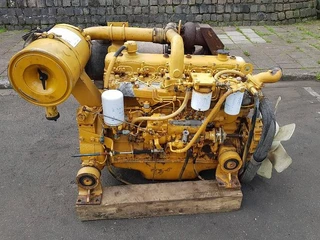 Komatsu S6D105-B-1 à vendre